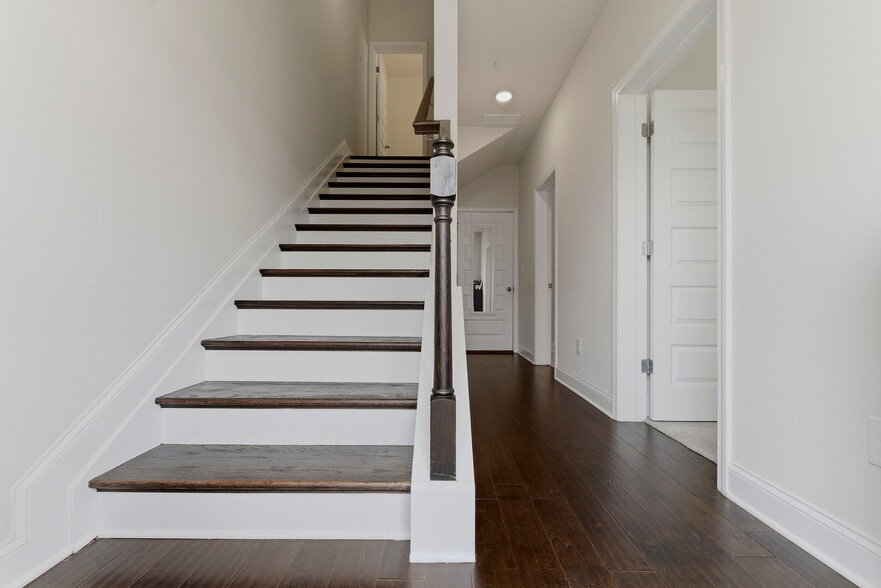 Building Photo - 528 Sonata Walk