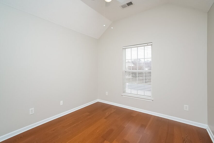 Building Photo - 2986 Buckner Ln