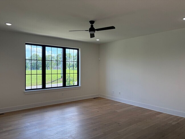 Building Photo - 344 Sophia Rain Dr