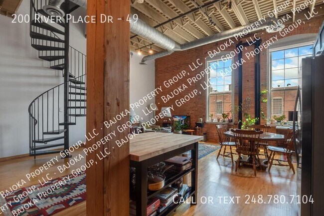 Building Photo - 200 River Pl Dr