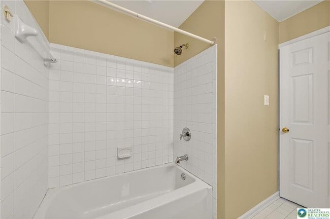 Building Photo - 4596 Jasmine Dr