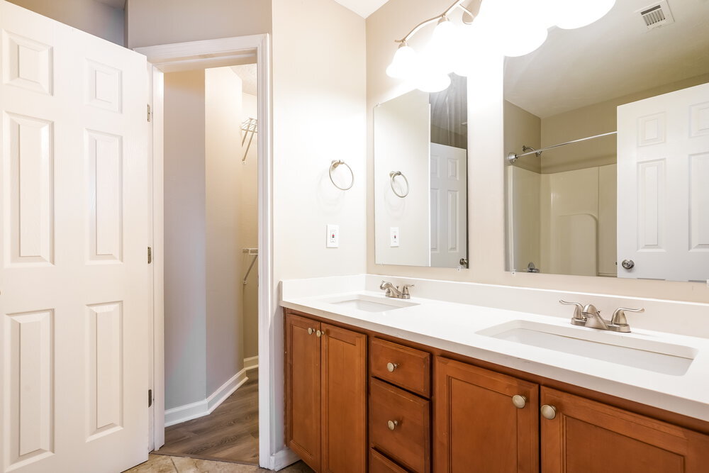 Building Photo - 8022 Logan Dr