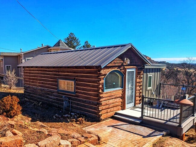 Primary Photo - Fully Remodled Cabin in Palmer Lake with A...