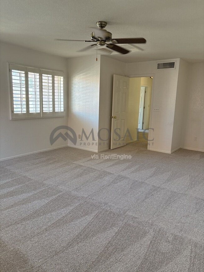 Building Photo - 3933 W Rene Dr