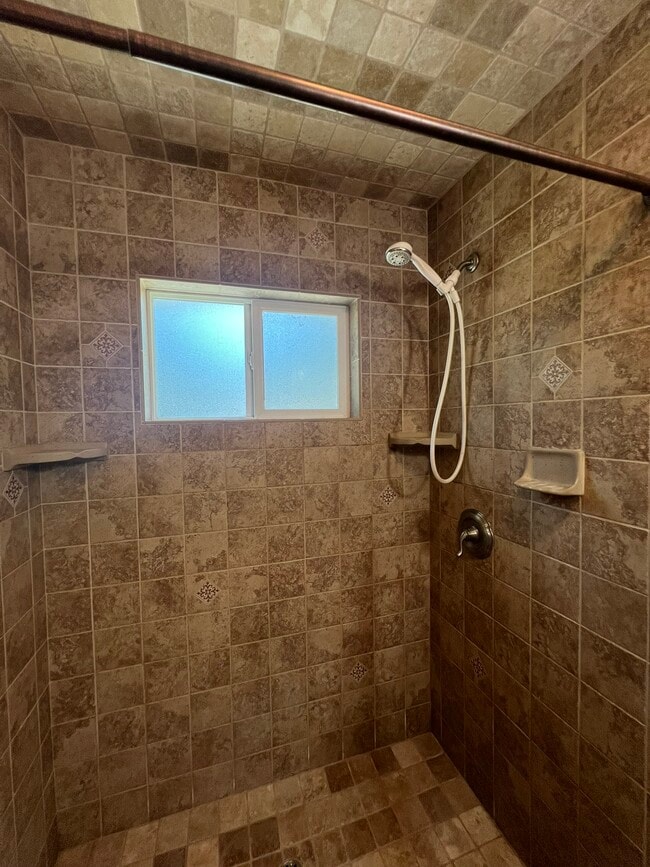 Building Photo - 3344 Sandy Way