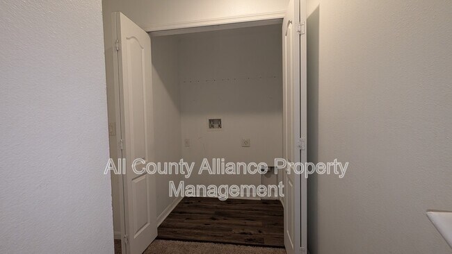 Building Photo - 4702 Ashburn Pond Way