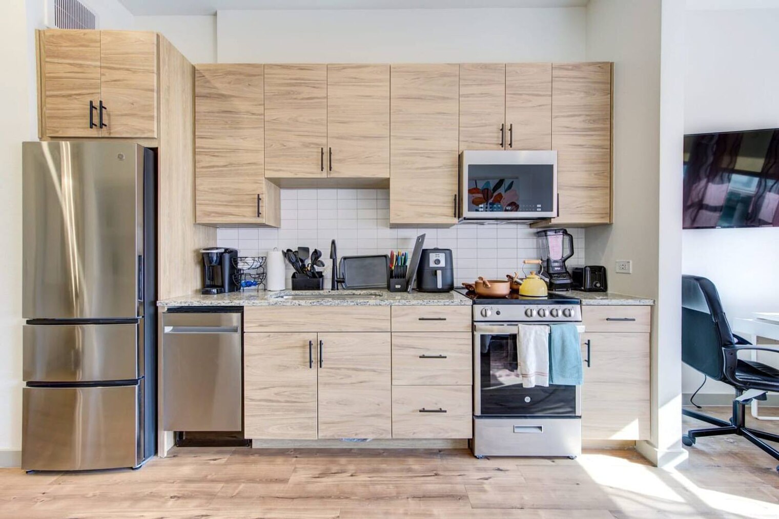 Building Photo - 1111 Shepherd Dr