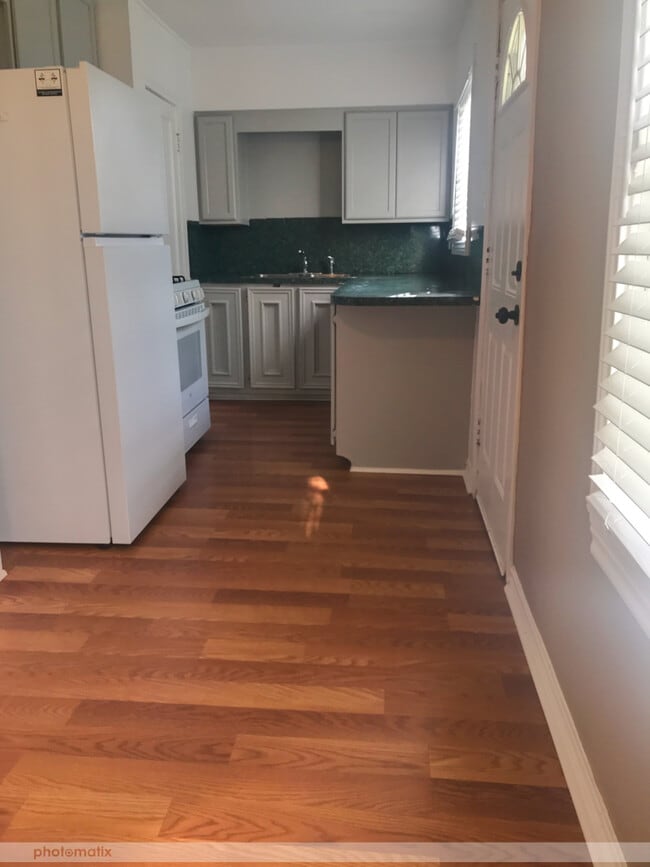 Building Photo - 509 Bluebonnet Dr