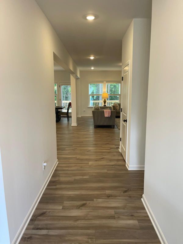 Building Photo - 632 Gilles Ln