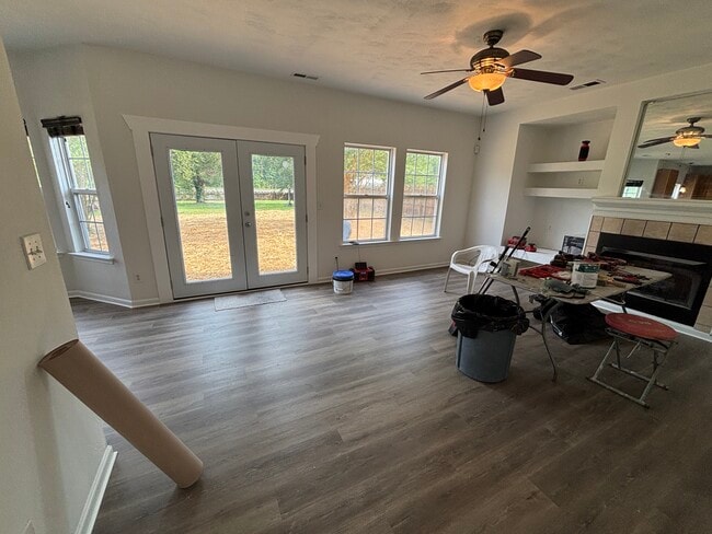Building Photo - 2437 Annie Cir