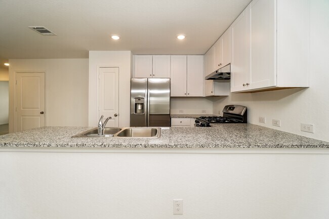 Building Photo - 5924 Sunset Song Ln