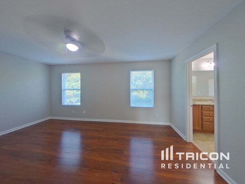 Building Photo - 625 Rook Rd
