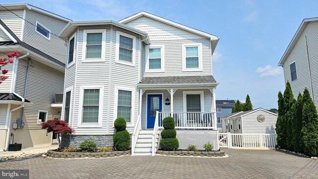 Building Photo - 24 Dorothy Dr