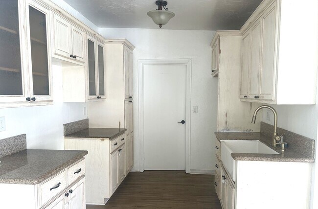 Building Photo - 12712 Downey Ave