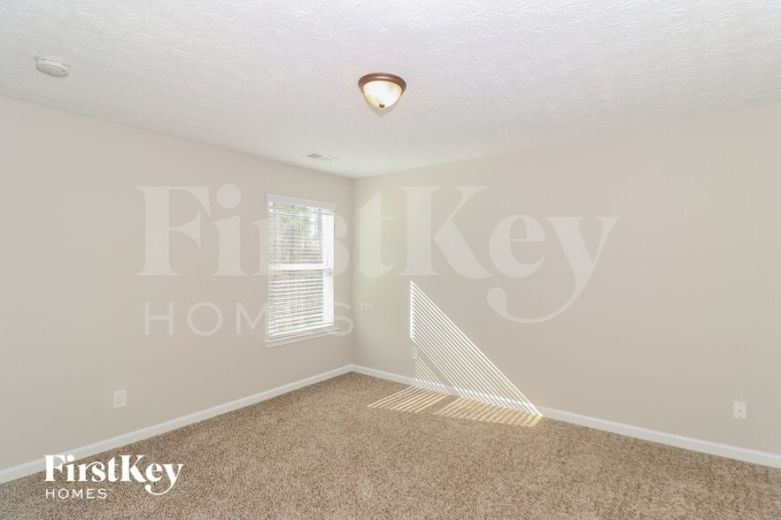 Building Photo - 4808 McEver View Dr