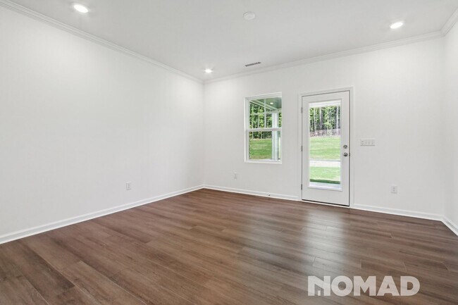 Building Photo - NEW Spacious 4BR House in Wendell