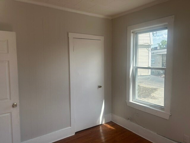 Building Photo - 754R Aiken Ave