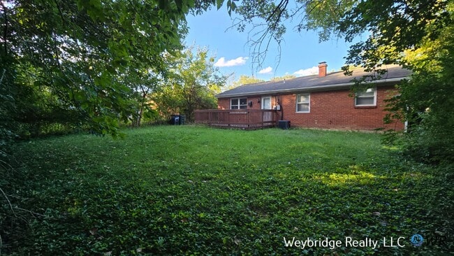 Building Photo - Charming 3-Bedroom Ranch in Seven Hills – $1,395/Month