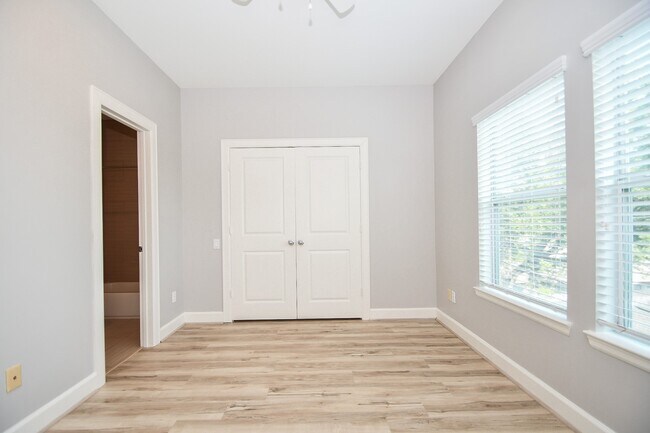 Building Photo - 3507 Mosley Ct