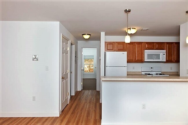 Interior Photo - Twin Ponds at Nashua