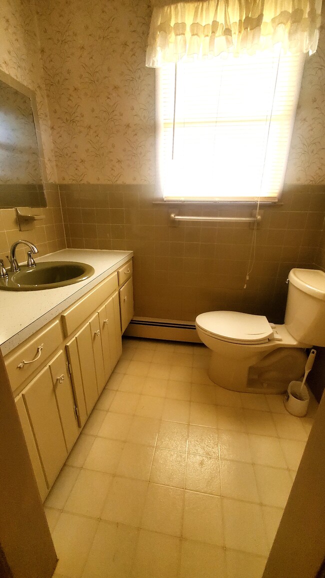 Building Photo - 12735 US-221