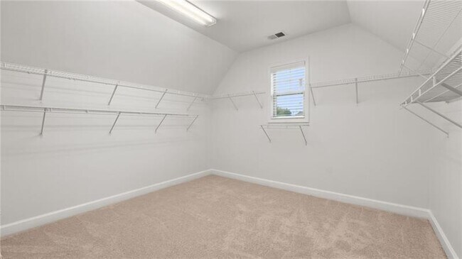Building Photo - 2040 Bloomfield Ct