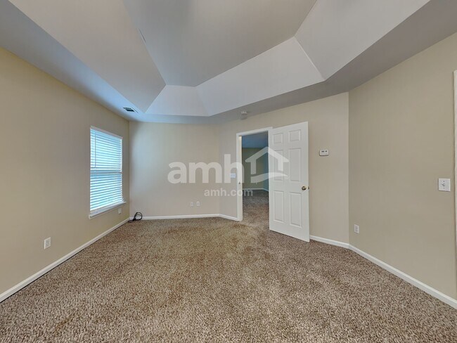 Building Photo - 574 Leaflet Ives Dr