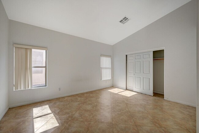 Building Photo - 121 Chatara Way