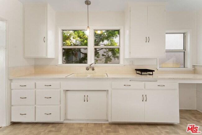 Kitchen - 1010 14th St