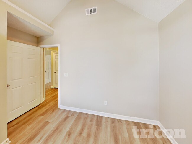 Building Photo - 1029 Chesire Way