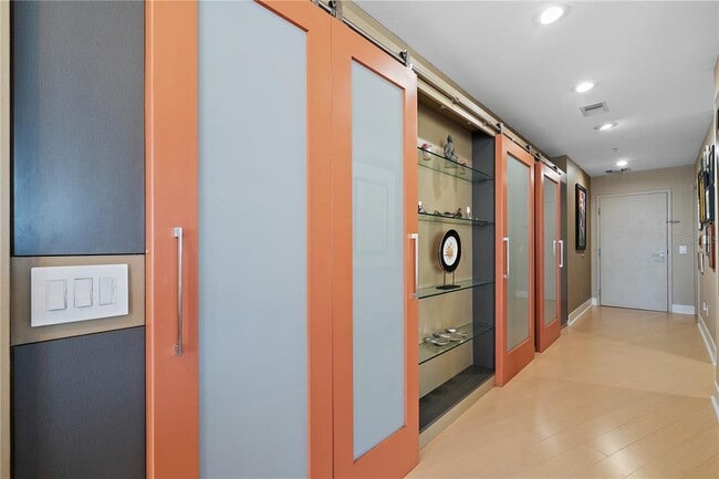 Building Photo - 175 1st St S