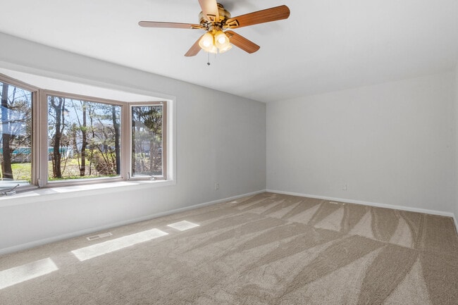 Building Photo - 79 Penfield Ln
