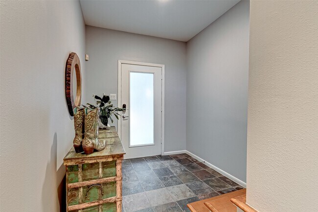 Building Photo - 4308 Lillian St