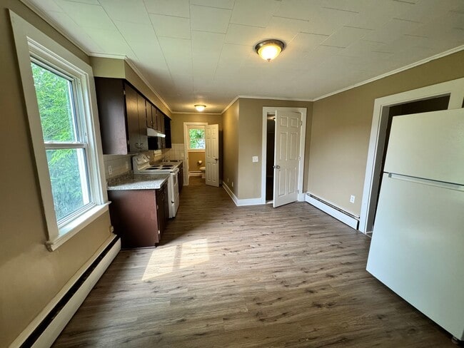 Building Photo - Fairfield 3/4 Bedroom Single Family Home