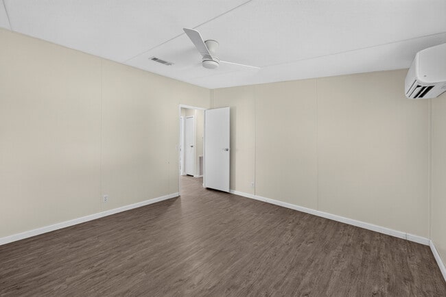 Building Photo - 322 Cedar Creek Rd
