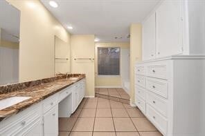 Building Photo - 210 Squires Bend