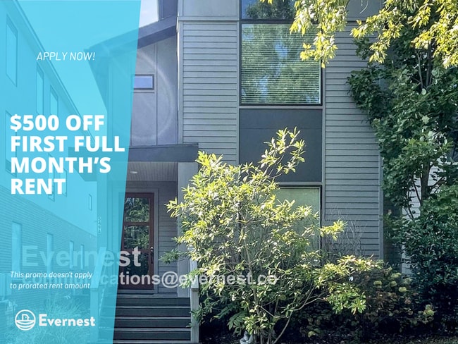 Building Photo - 549 Moore Ave