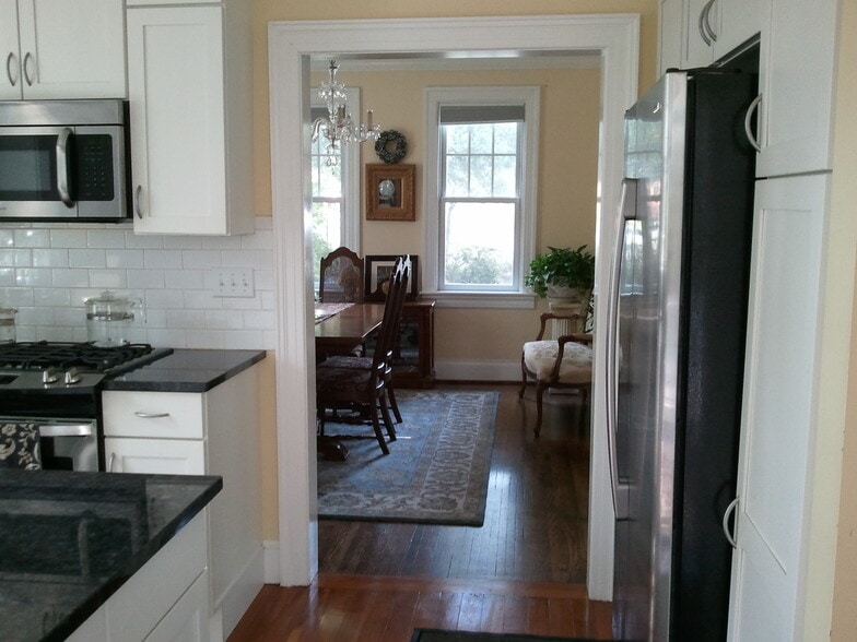 Building Photo - 313 Parkway St