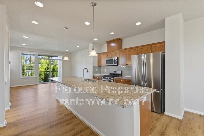 Building Photo - 13086 SW Aubergine Ter