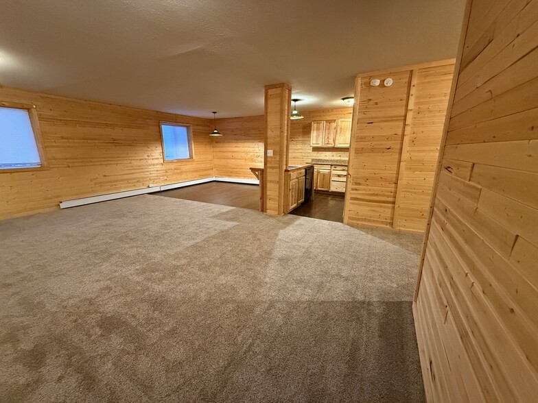 Building Photo - 797 Juniper Dr