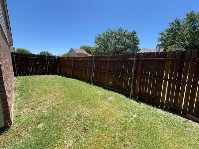 Building Photo - 6703 Fire Hill Dr