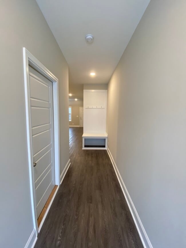 Primary Photo - 1023 Glenkirk Dr