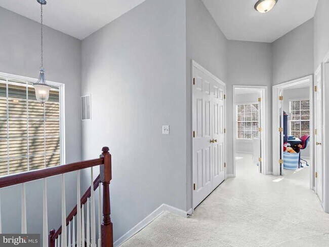 Building Photo - 47326 Sterdley Falls Terrace