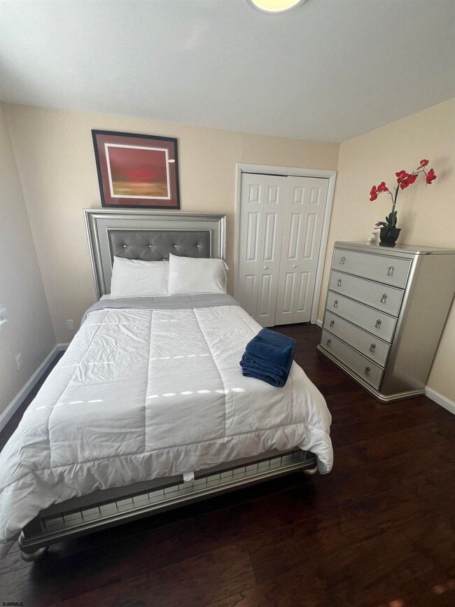 Building Photo - 239 N Derby Ave