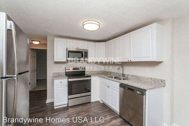 Building Photo - 2 br, 1.5 bath House - 3914 Winston Dr, Ne...