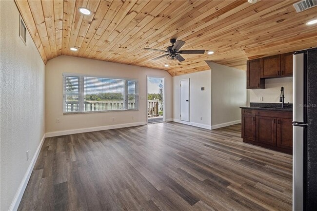 Building Photo - 4019 Moores Lake Rd