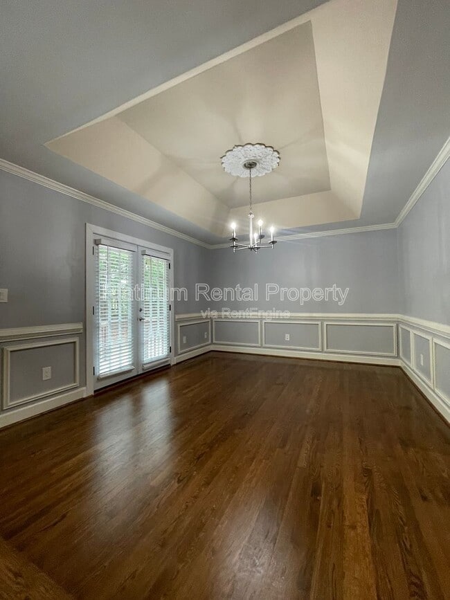 Building Photo - 4204 N Mountain Rd NE