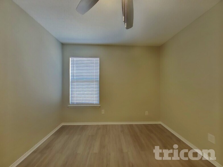 Building Photo - 6112 Wall St