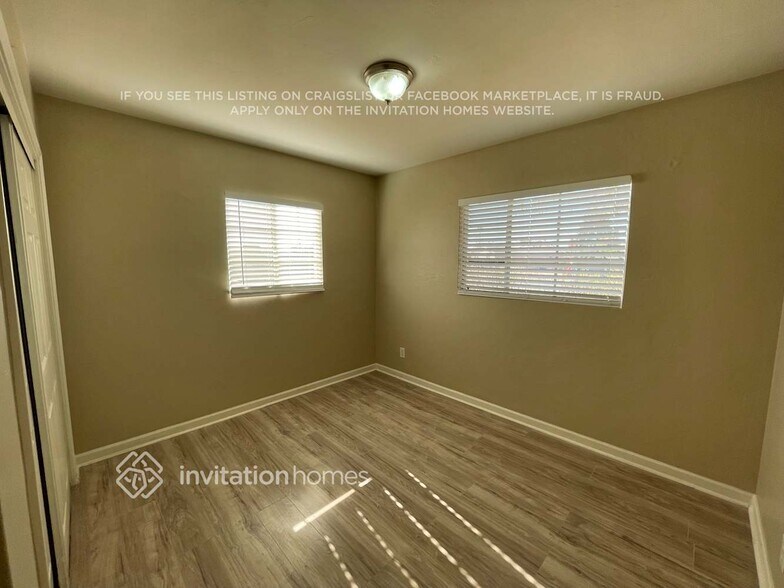 Building Photo - 231 N Harris Dr
