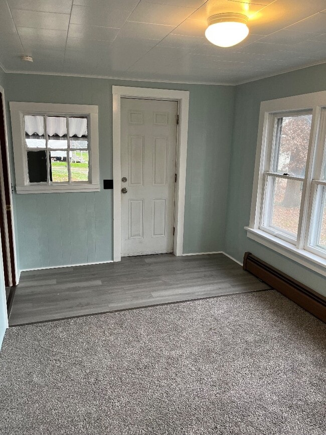 Building Photo - 424 Pine St